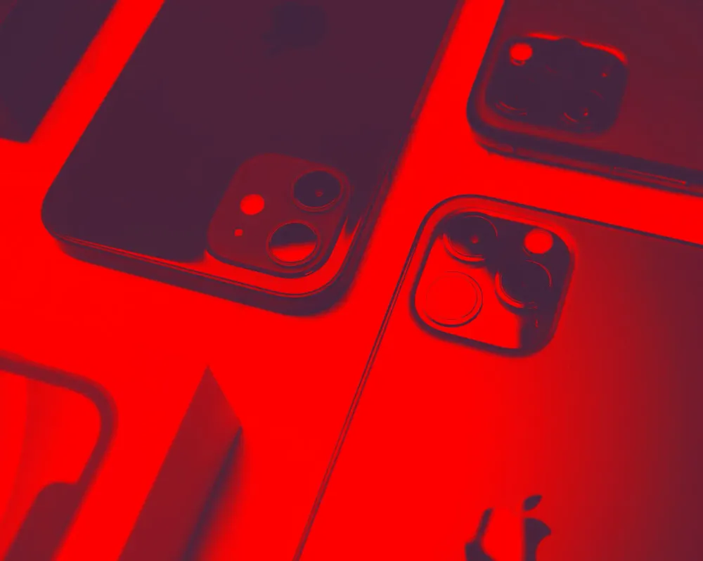 Oroszország tiltólistára tette az iPhone-okat: amerikai kémkedés gyanúja áll a háttérben