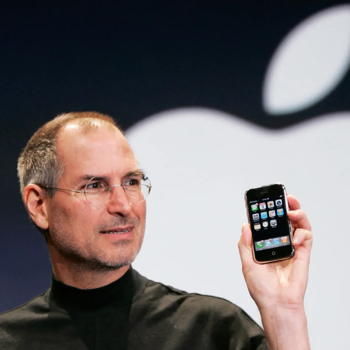 10 fontos funkció, ami hiányzott az első iPhone-ból — újítások és változások bemutatása
